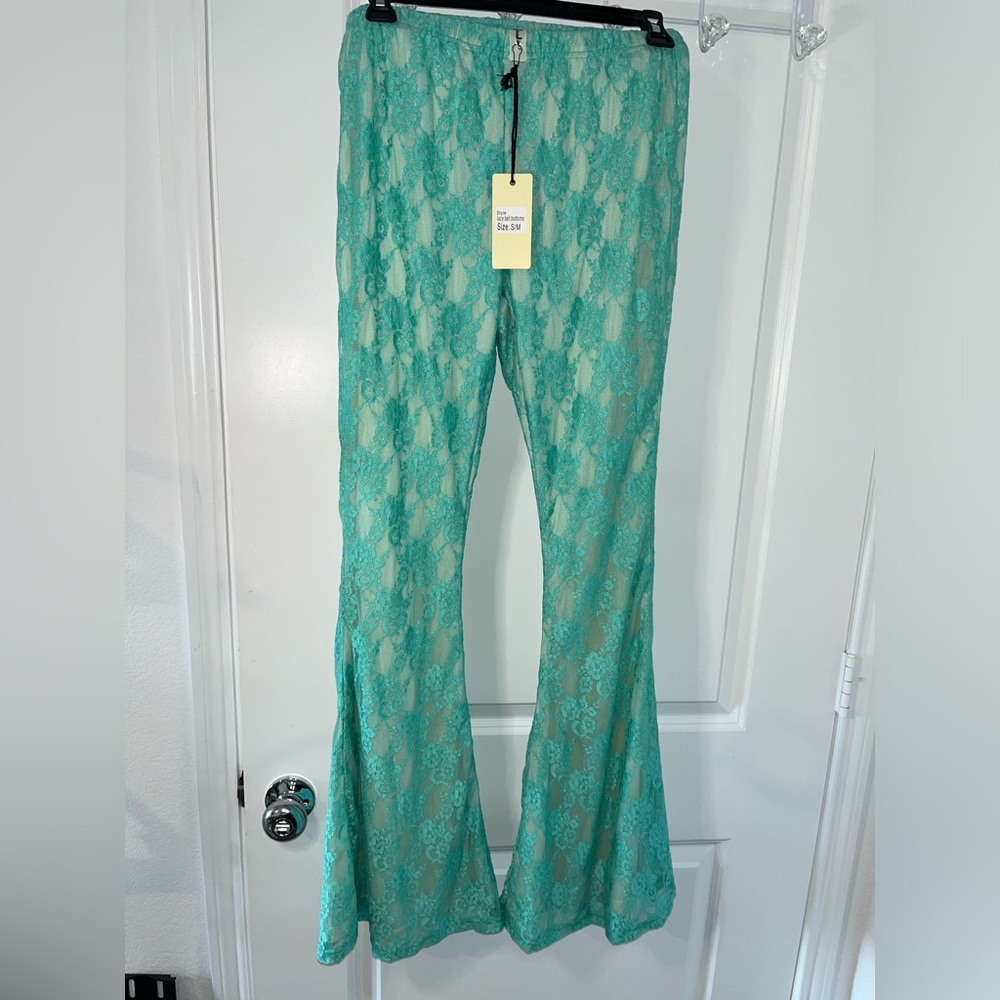Gypsy Junkies NWT Turquoise Lace Creme Lining Flare Stretch Legging Pants Sz S-M